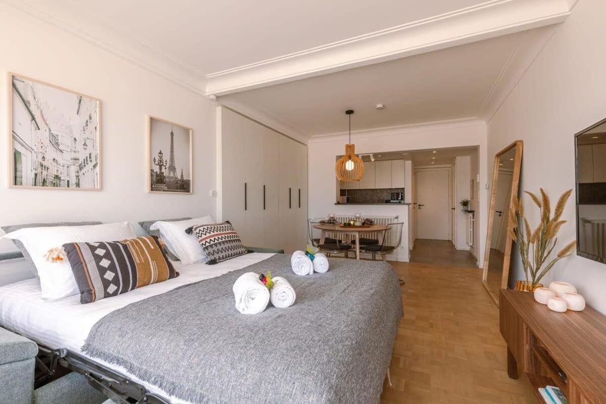 Stunning Studio With Sea-View And Terrace Apartman Knokke-Heist Kültér fotó